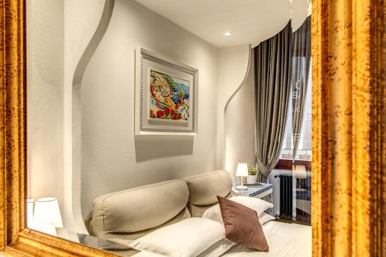 רומא Piazza Di Spagna Comfort Rooms מראה חיצוני תמונה
